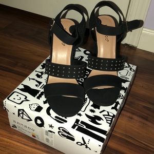 BRAND NEW black studded heels